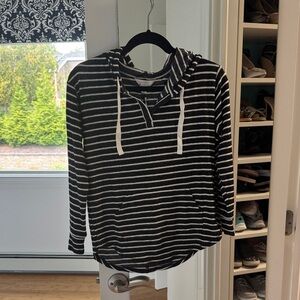 NWT Market & Spruce charcoal and white striped hooded top